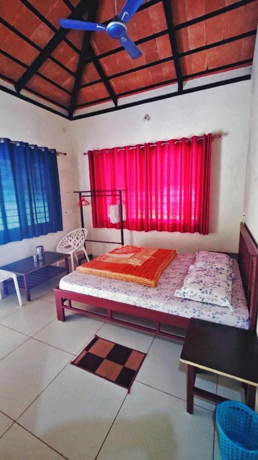 Staymaker Kasargali Homestay Szaklespur Kültér fotó